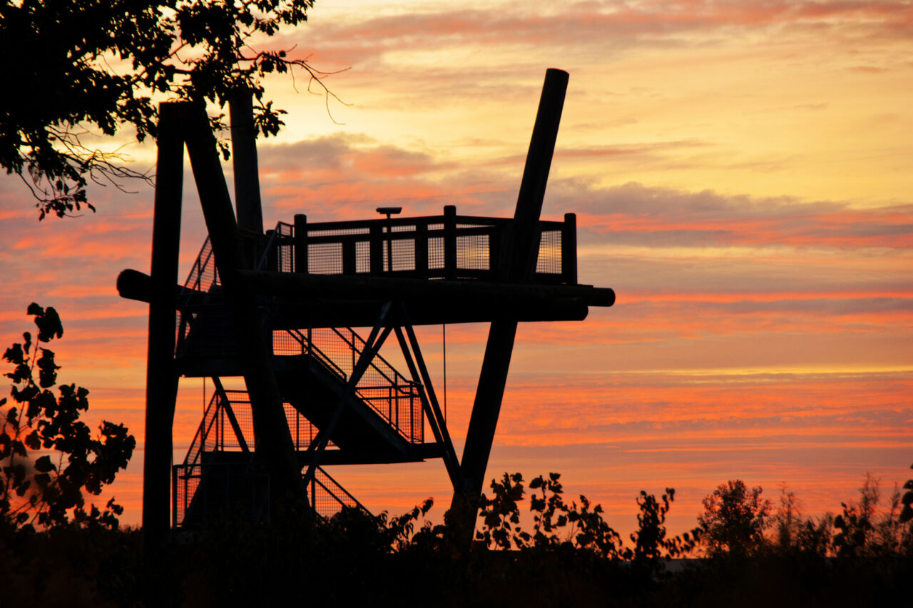 Glacier Ridge Metro Park: Observation Tower at Wetlands Sunset - Photo Renata Ramsini