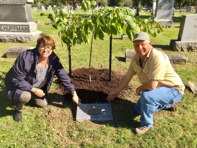 Thomas Tree Dedication: Boyd - Rogers