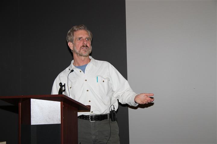 Kenn Kaufman addresses the crowd at the 2012 Annual Meeting